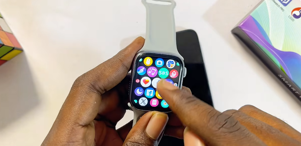 HiWatch Pro